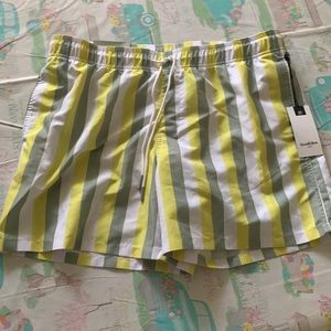 Men’s Goodfellow & Co swim trunks 6” inseam NWT size large